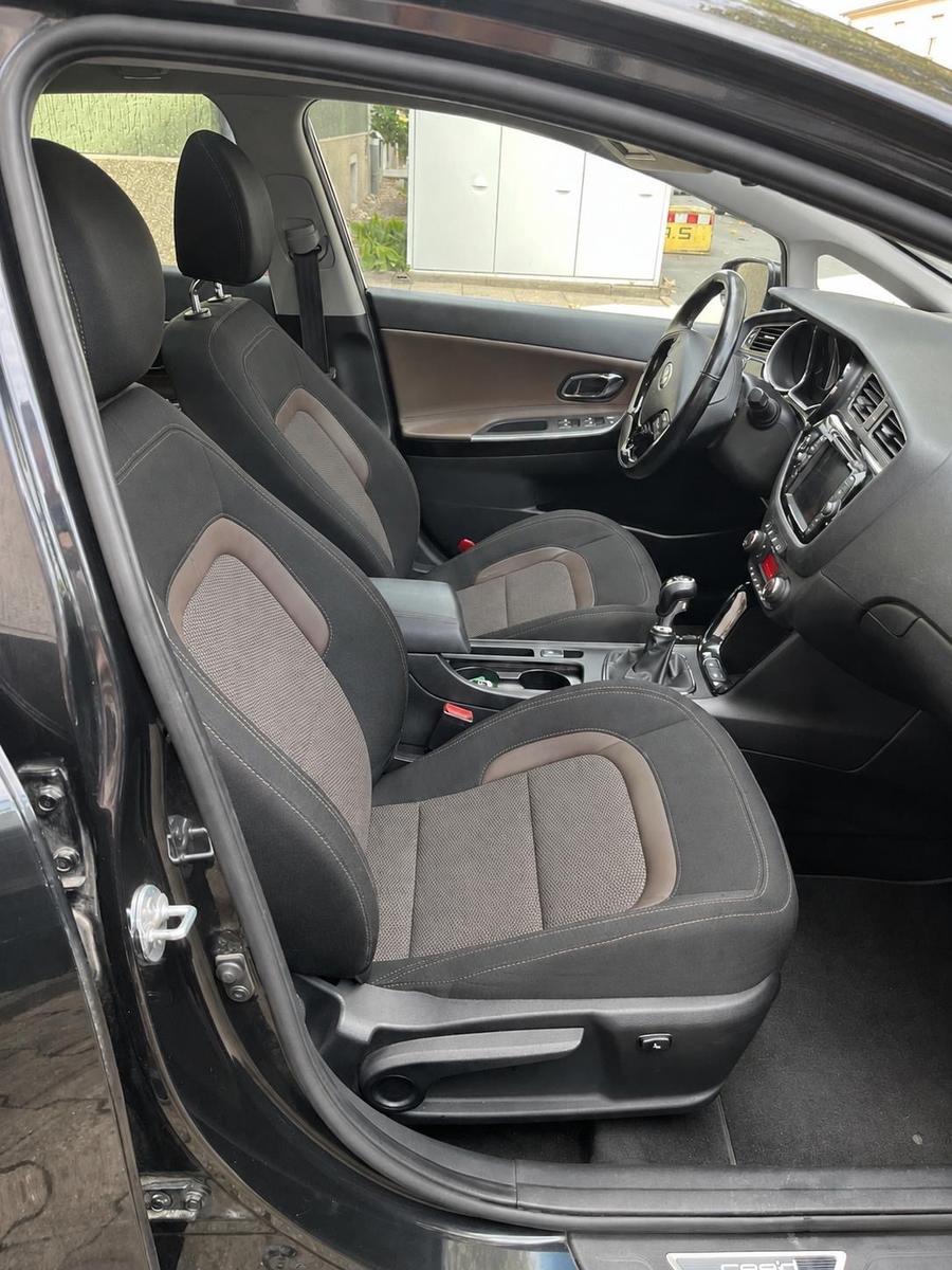 Kia cee'd Sportswagon 1.6 CRDi 128 Platinum Edition