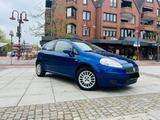 Fiat Punto 1.4 8V Dynamic Dynamic - Fiat Punto Dynamic mit Benzin-Antrieb