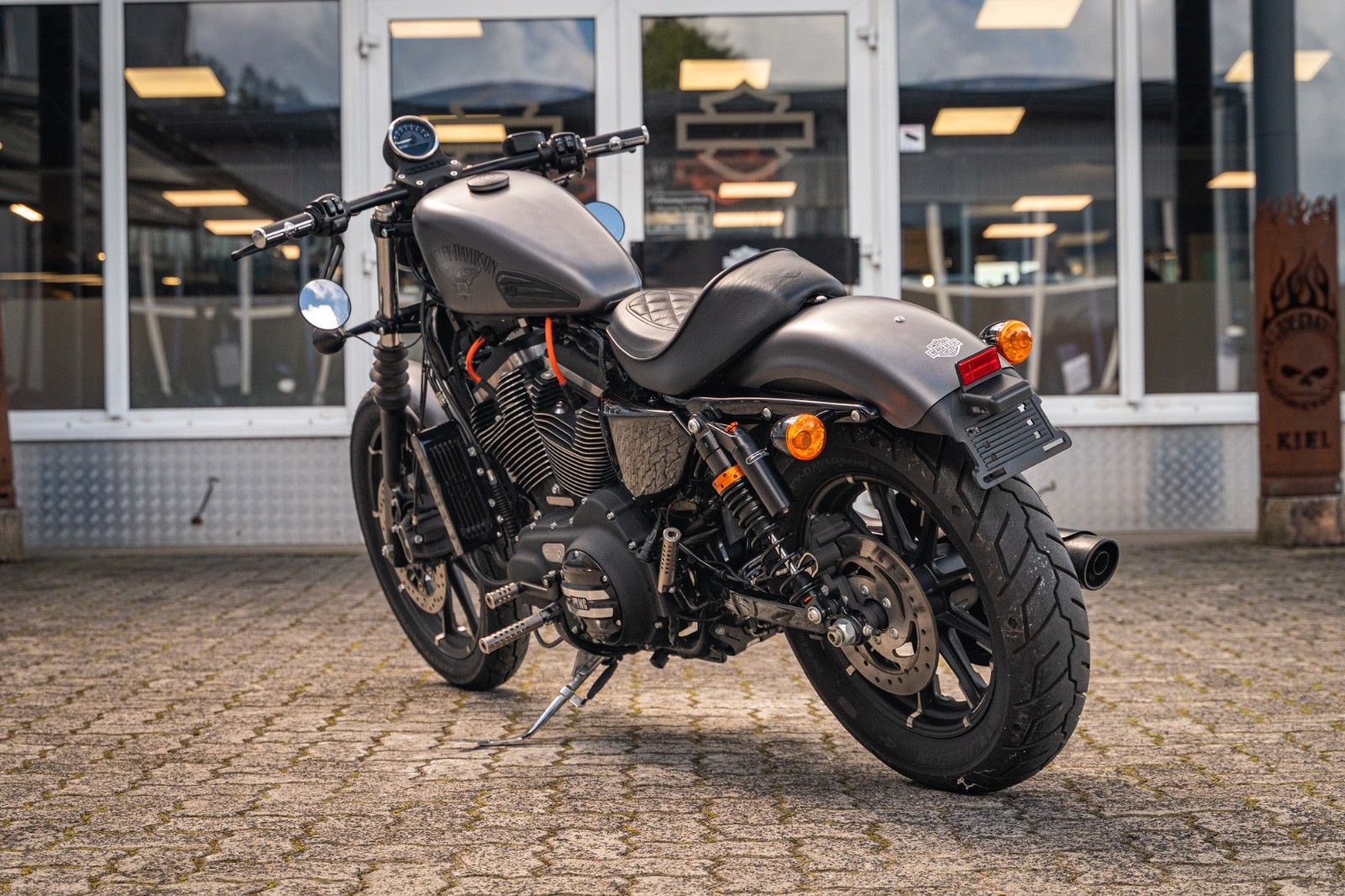 Fahrzeugabbildung Harley-Davidson XL883N Sportster Iron 883 - Racer Umbau 1200ccm