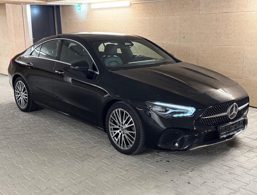 Mercedes-Benz CLA 180