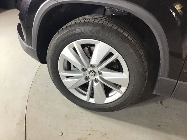 Fahrzeugabbildung Skoda Karoq Selection 1.5TSI DSG/Tempo/SHZ/LED/Kamera