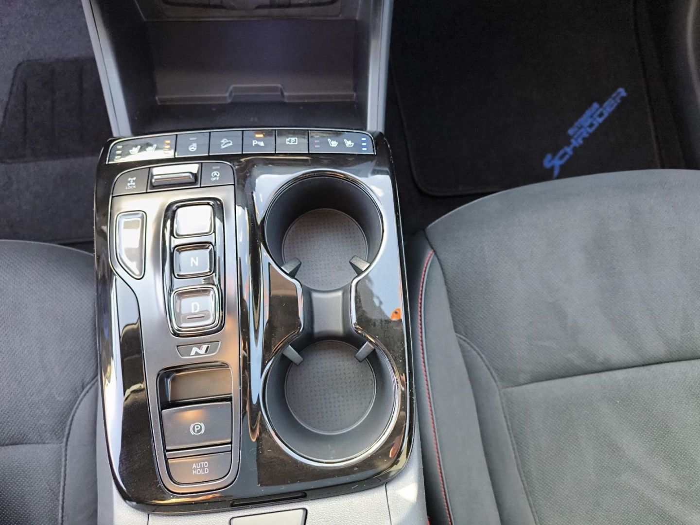 Fahrzeugabbildung Hyundai Tucson 1.6 CRDi (48V) 4WD N-Line Panoramadach el