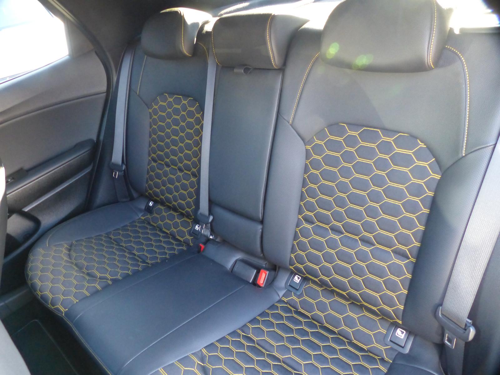 Kia XCeed Xdition 7DCT+Panodach+LED+JBL+ACC+Cam+Totw