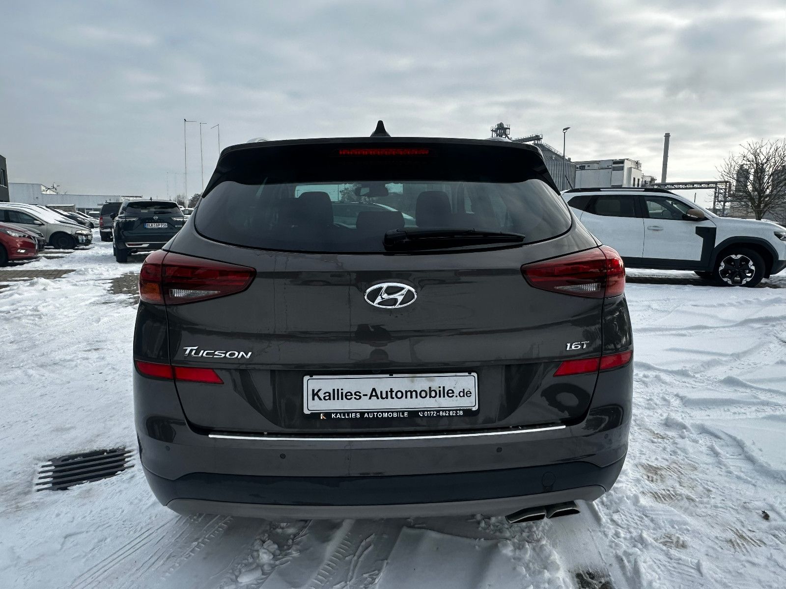 Fahrzeugabbildung Hyundai Tucson 2WD Navi Klimaautom. 2. Hand Top Zustand