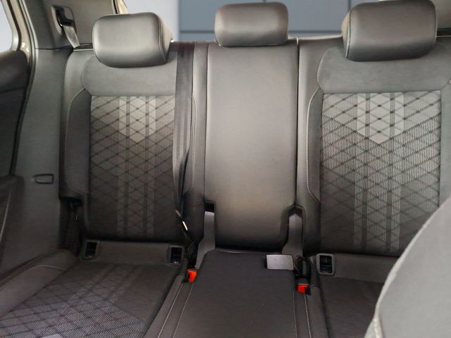 T-Cross 1.5 TSI R-Line *DSG*LED-MATRIX*REAR VIEW