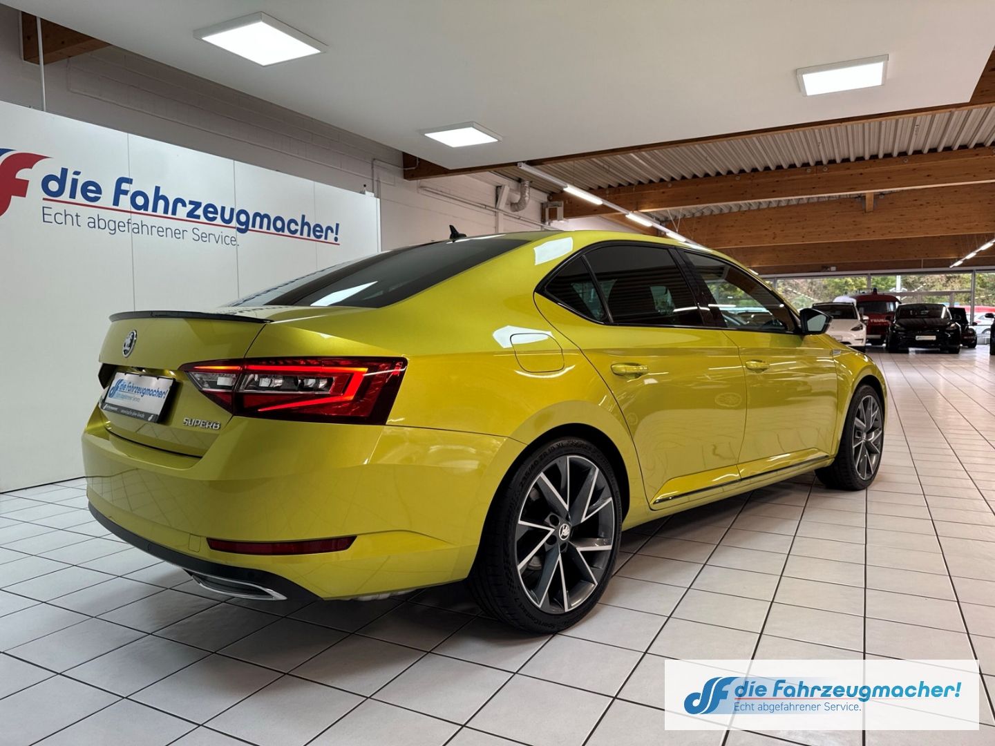 Fahrzeugabbildung SKODA Superb SportLine AD Leder Memory Sitze Soundsyst