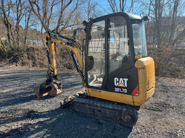 CAT 301,7D