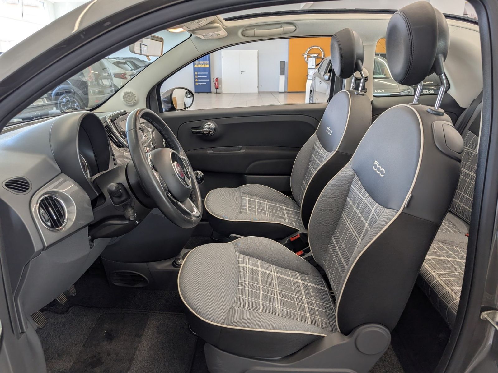 FIAT 500C  1.2 Lounge Cabrio Klima Bluetooth – Bild 12