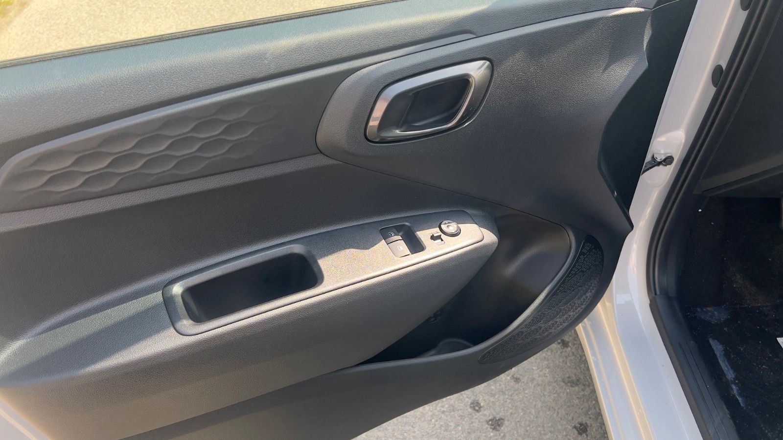 Fahrzeugabbildung Hyundai i10 1.0 Trend *Klima*Navi*CarPlay*PDC*RFKamera*