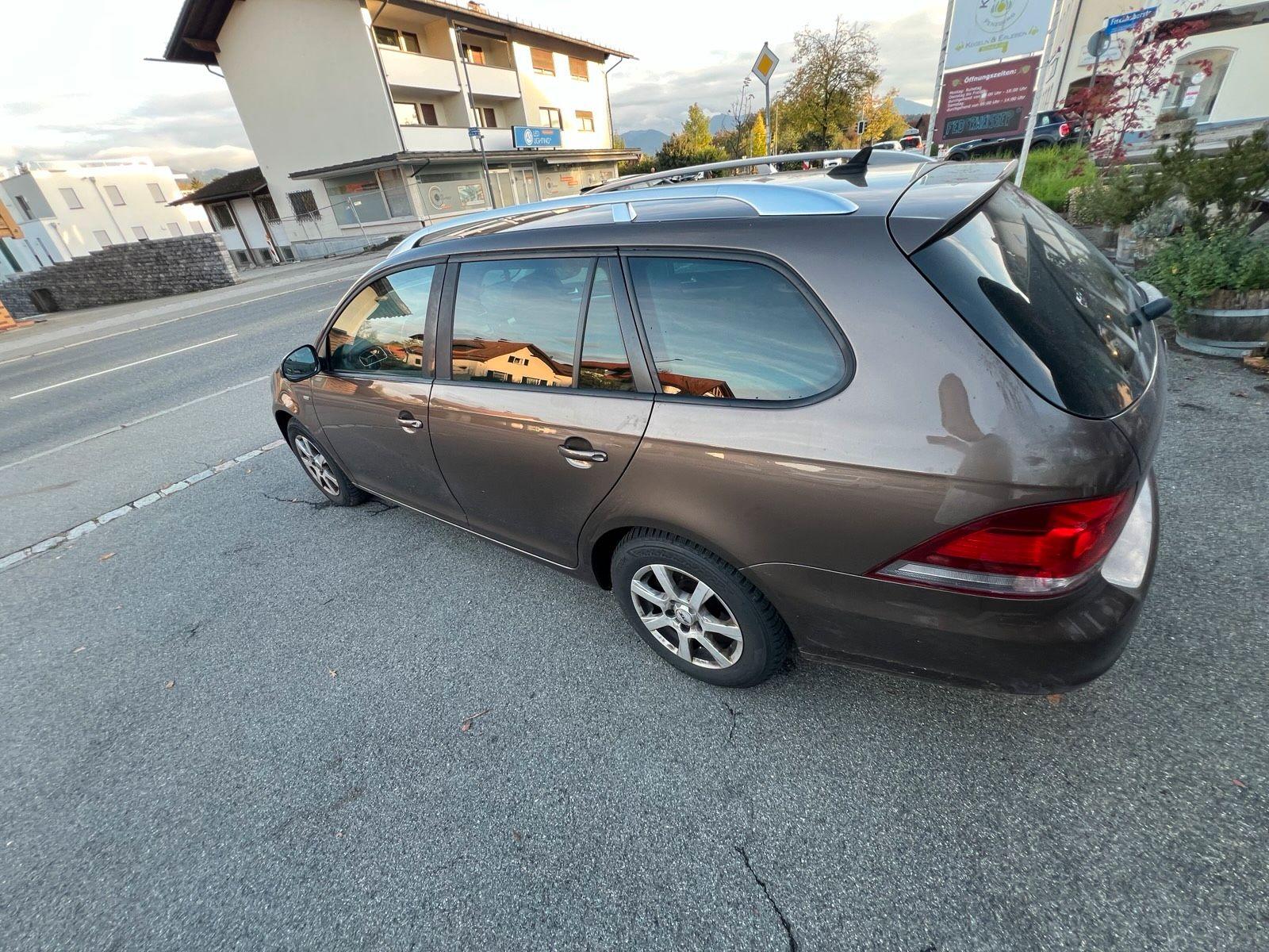 Volkswagen Golf 2013 — двигун 105 HP (77kW)