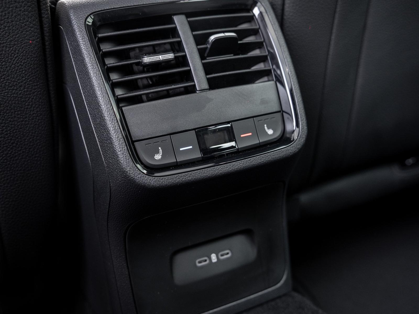 Skoda Octavia Combi Sportline 2.0 TSI DSG 4x4 AHK Pano