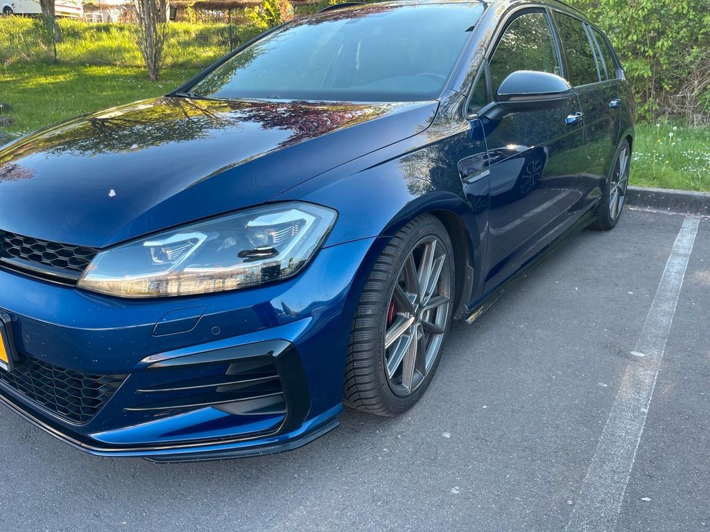 Image of Volkswagen Golf