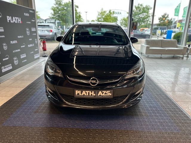 Opel Astra  J Sports Tourer Exklusiv