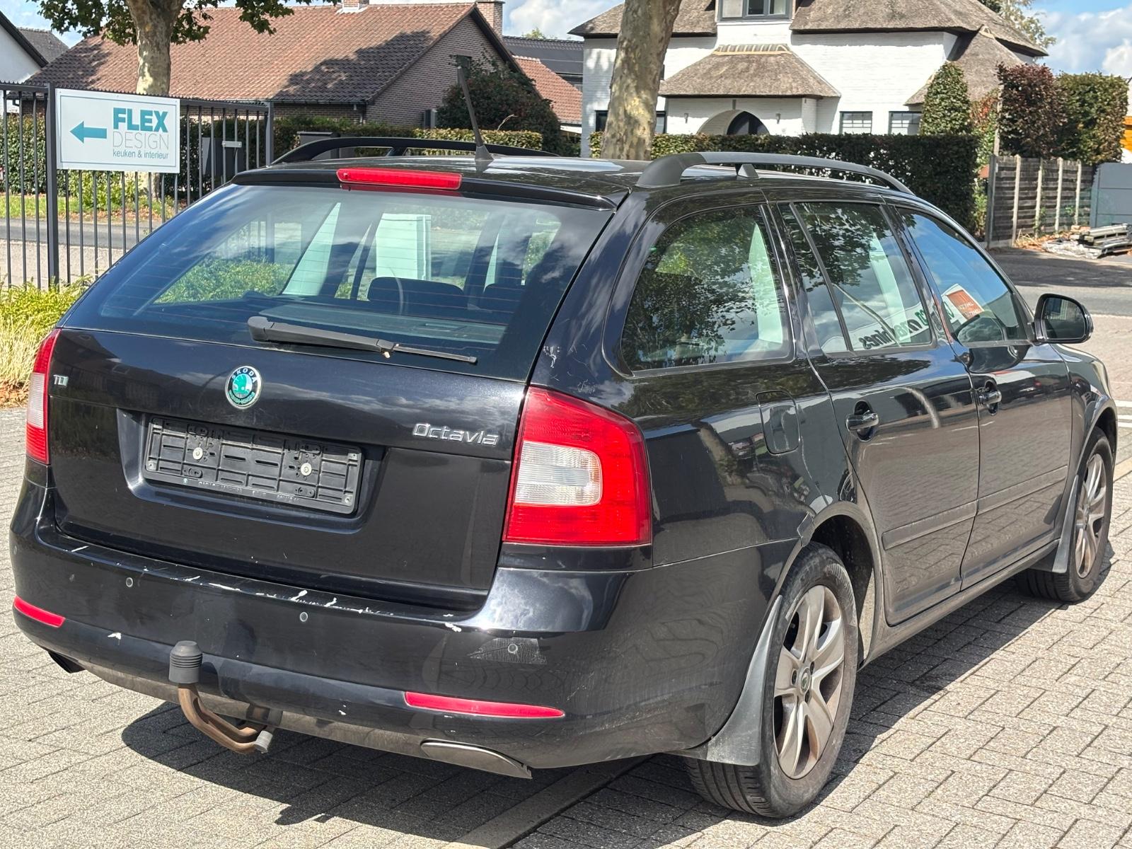 Skoda Octavia 2011 — photo 7