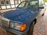 Mercedes-Benz W 201.  190 E 2.0.  rostfrei - Mercedes-Benz 190 mit Benzin-Antrieb: Limousine, 2.0