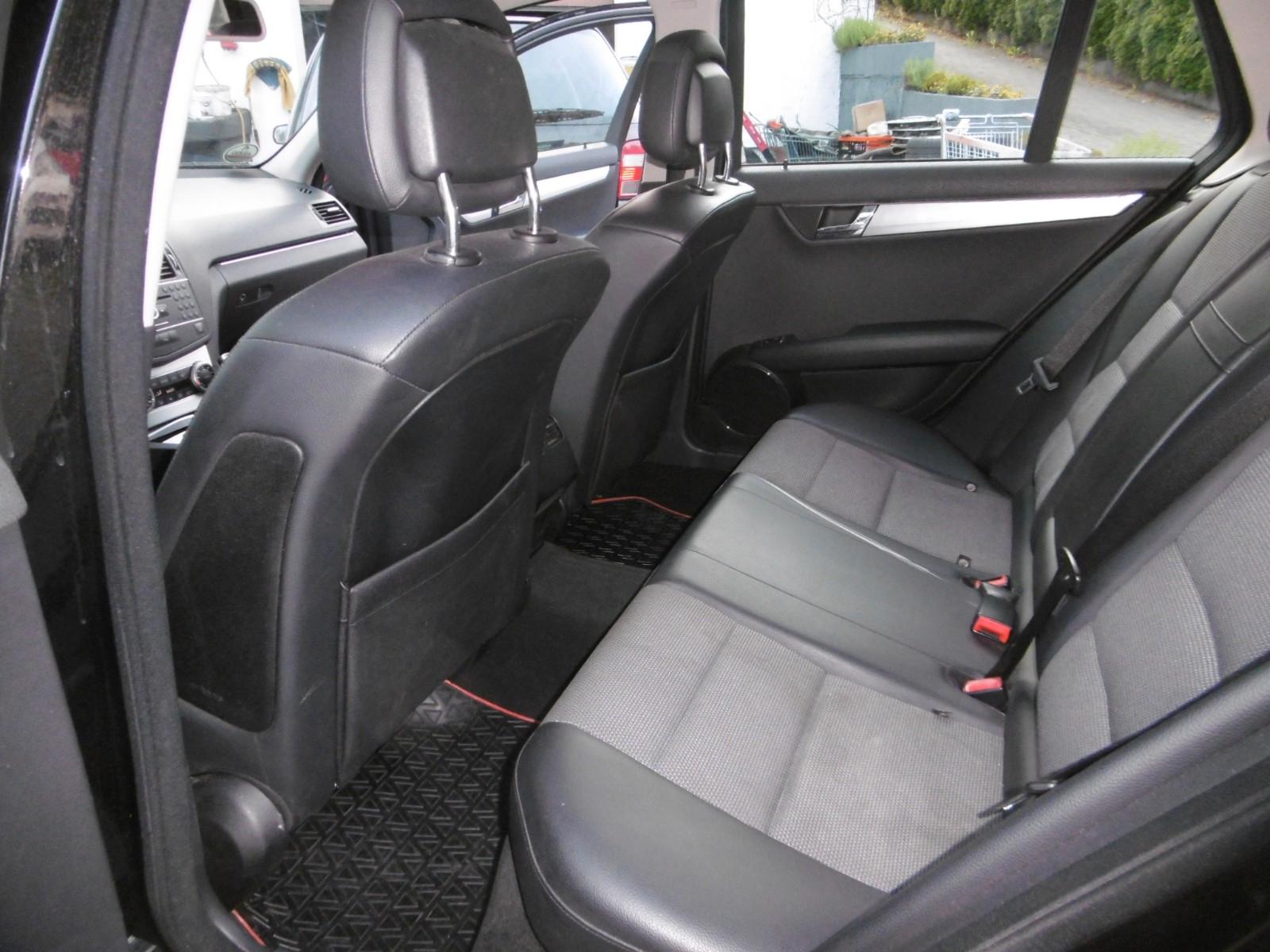 Mercedes-Benz C200 2008 — photo 13