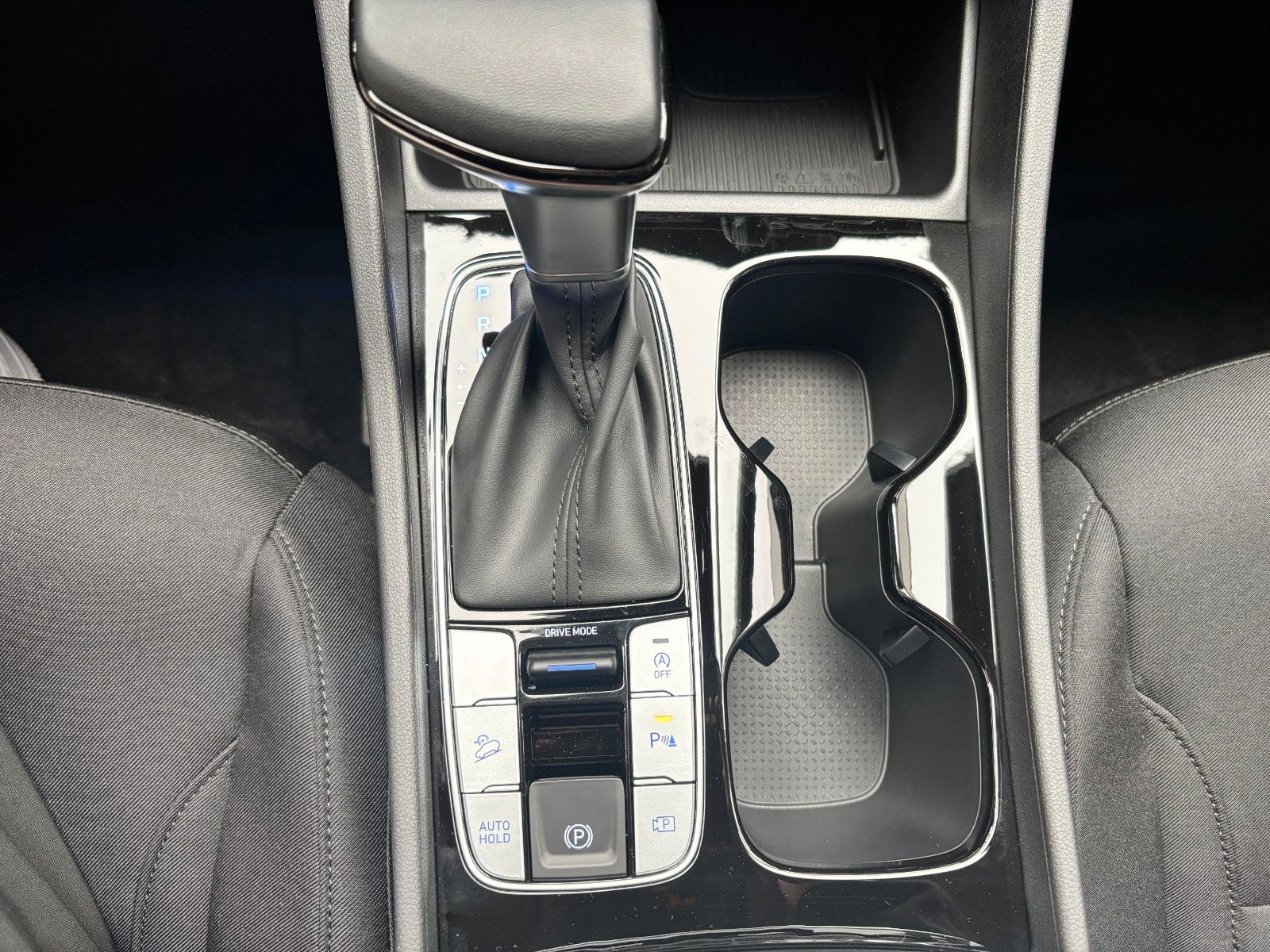 Fahrzeugabbildung Hyundai TUCSON 1.6 T-GDI Select Kamera/Navi!