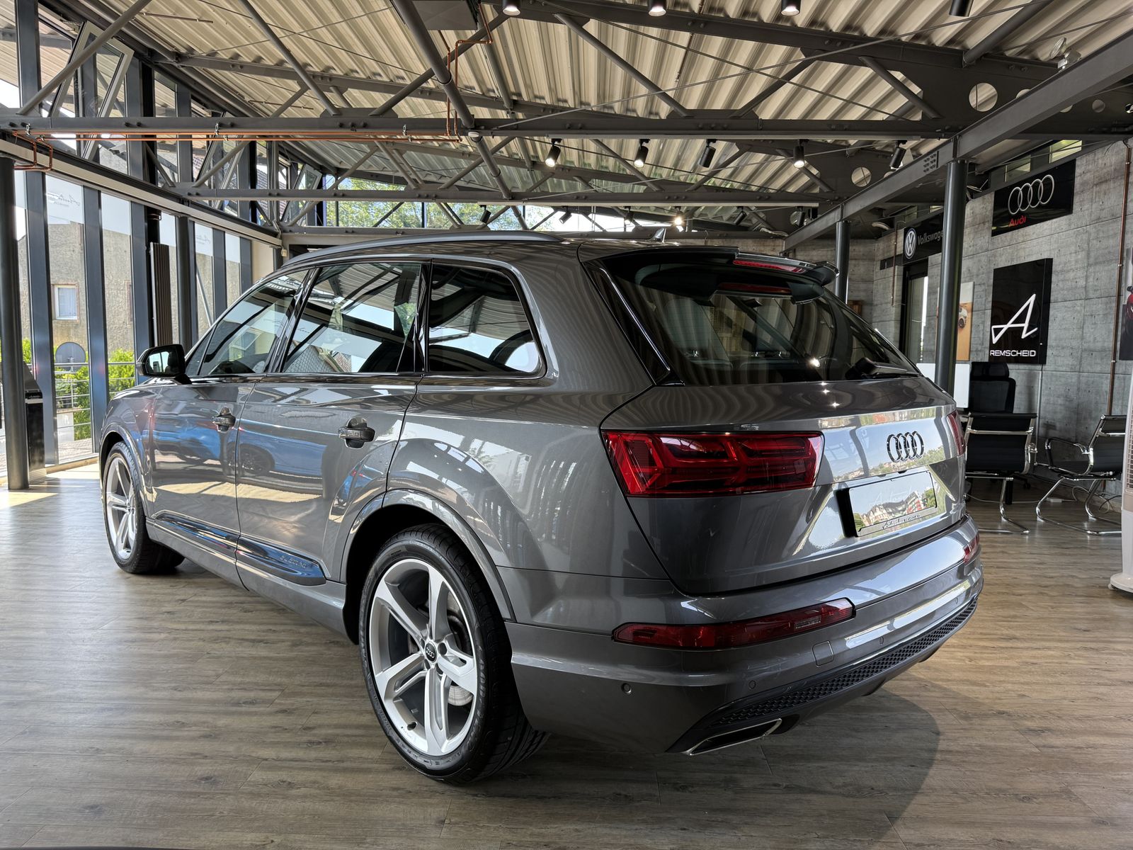 Audi Q7 50 TDI quattro S-Line*PANO*7-SITZER*BOSE*AHK* foto 4