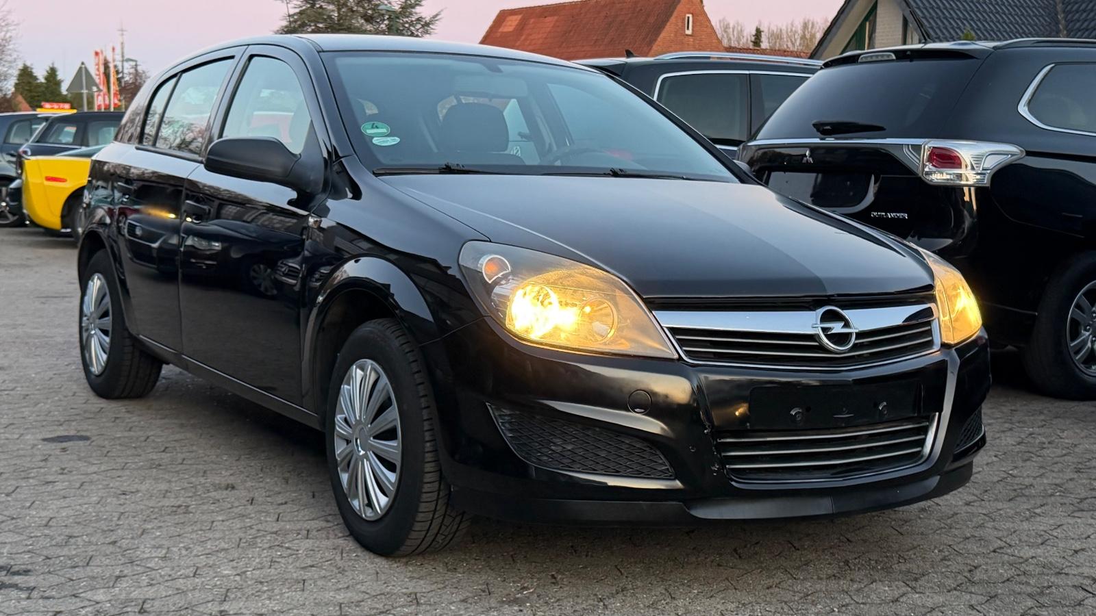 Opel Astra H Lim. *1.Hand*Klima*Wenig KM*