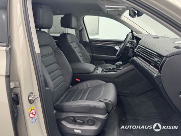 Volkswagen Touareg - 7