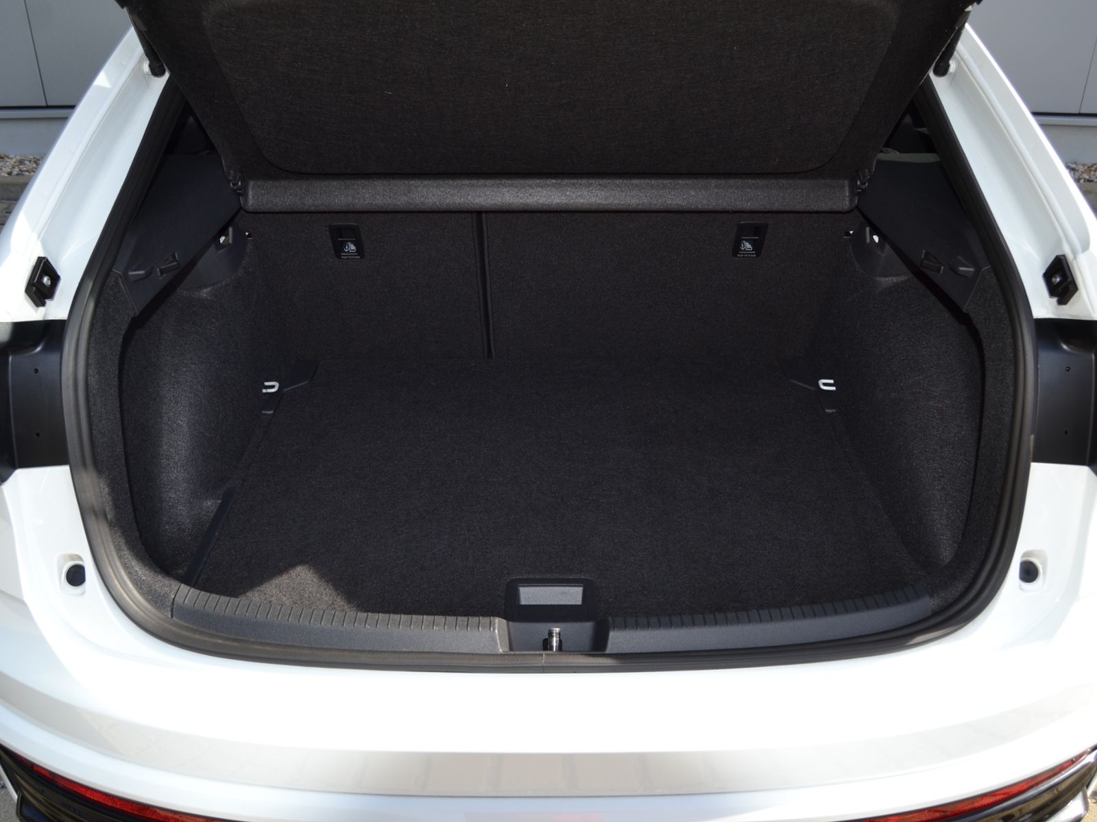 Taigo 1.0 TSI 110 PS R-Line BLACK-STYLE/MATRIX-L