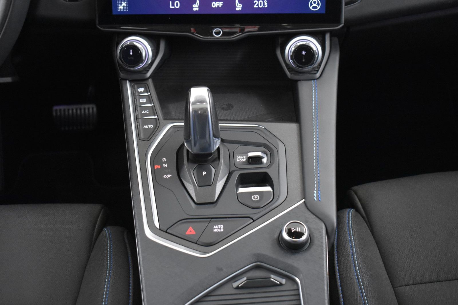 LYNC AND CO 01 1.5TD Aut PHEV PANO+MEMO+NAVI+LED+SHZ+ACC+360 - Image 16