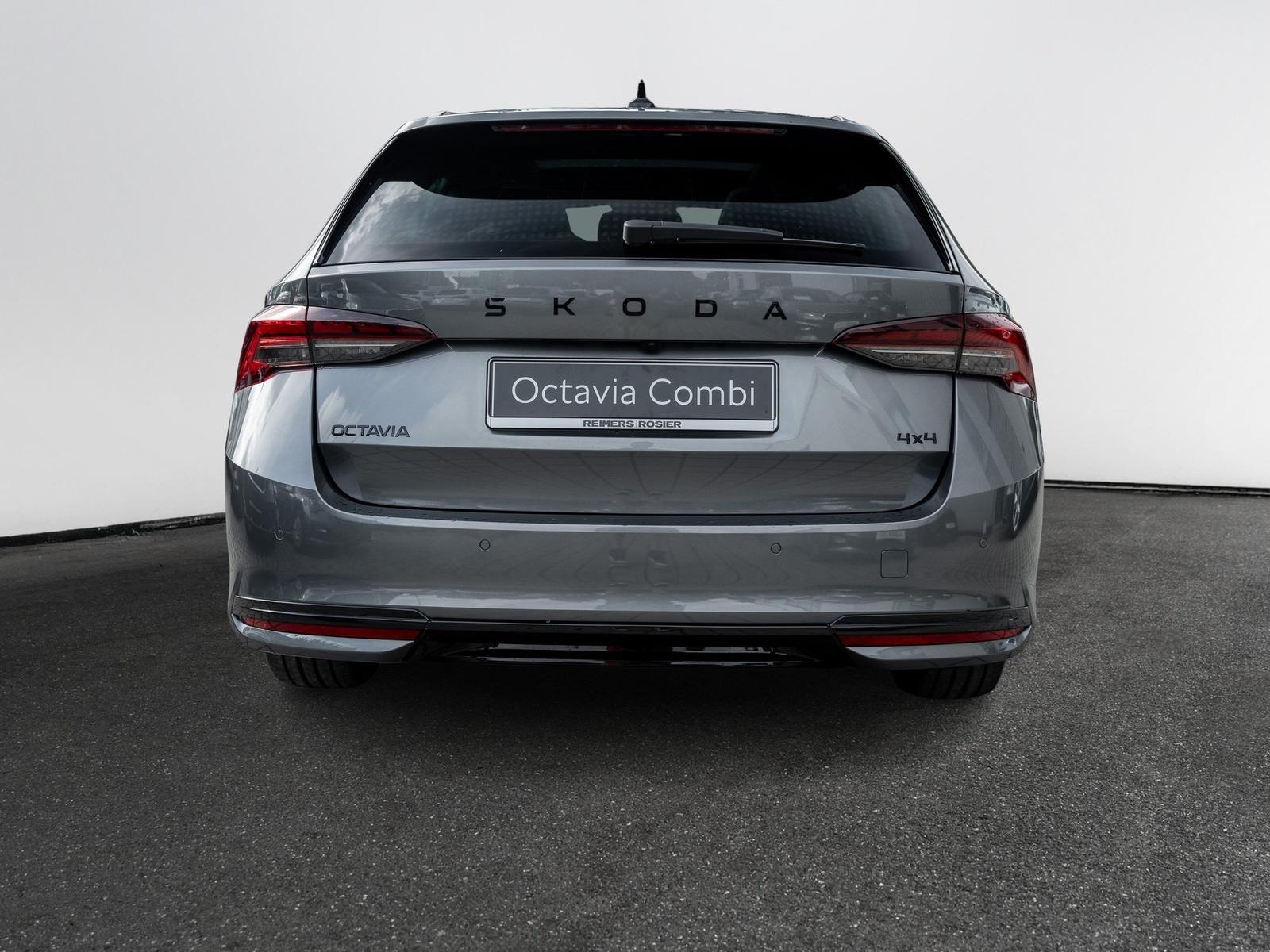 Skoda Octavia Combi Sportline 2.0 TSI DSG 4x4 AHK Pano