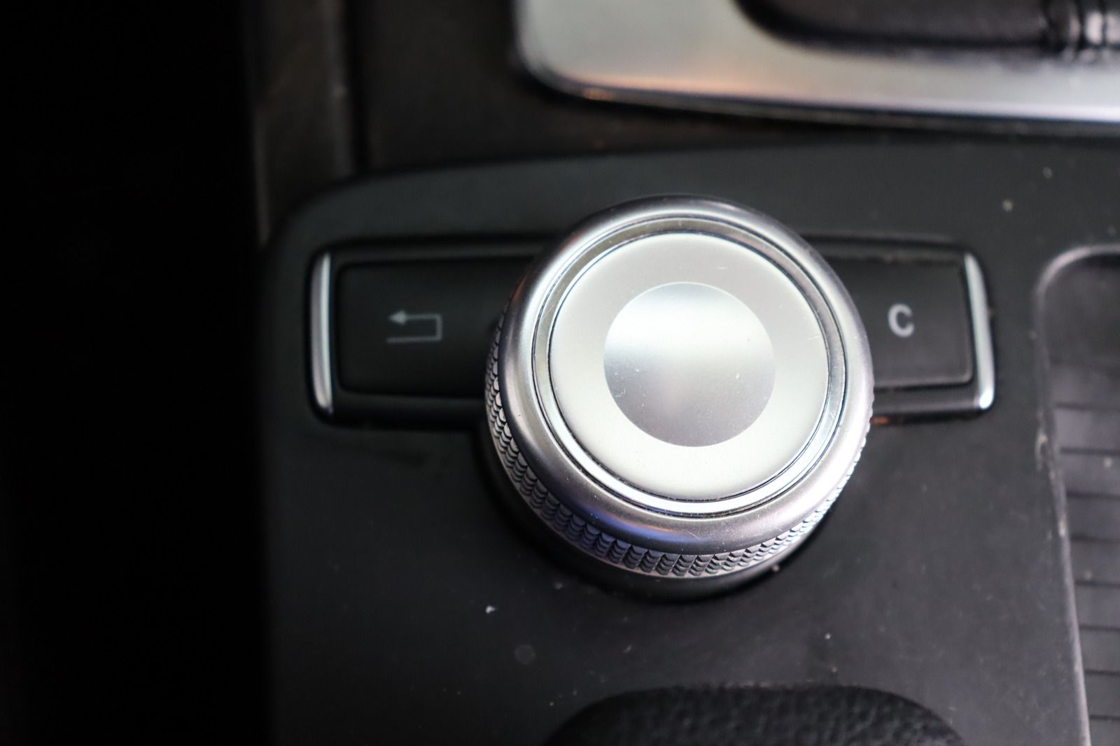 Fahrzeugabbildung Mercedes-Benz E 200 AVANTGARDE * Xenon * HU/AU 07.26