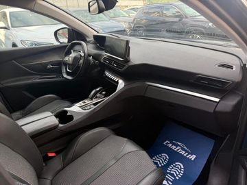 Peugeot 5008 - 8
