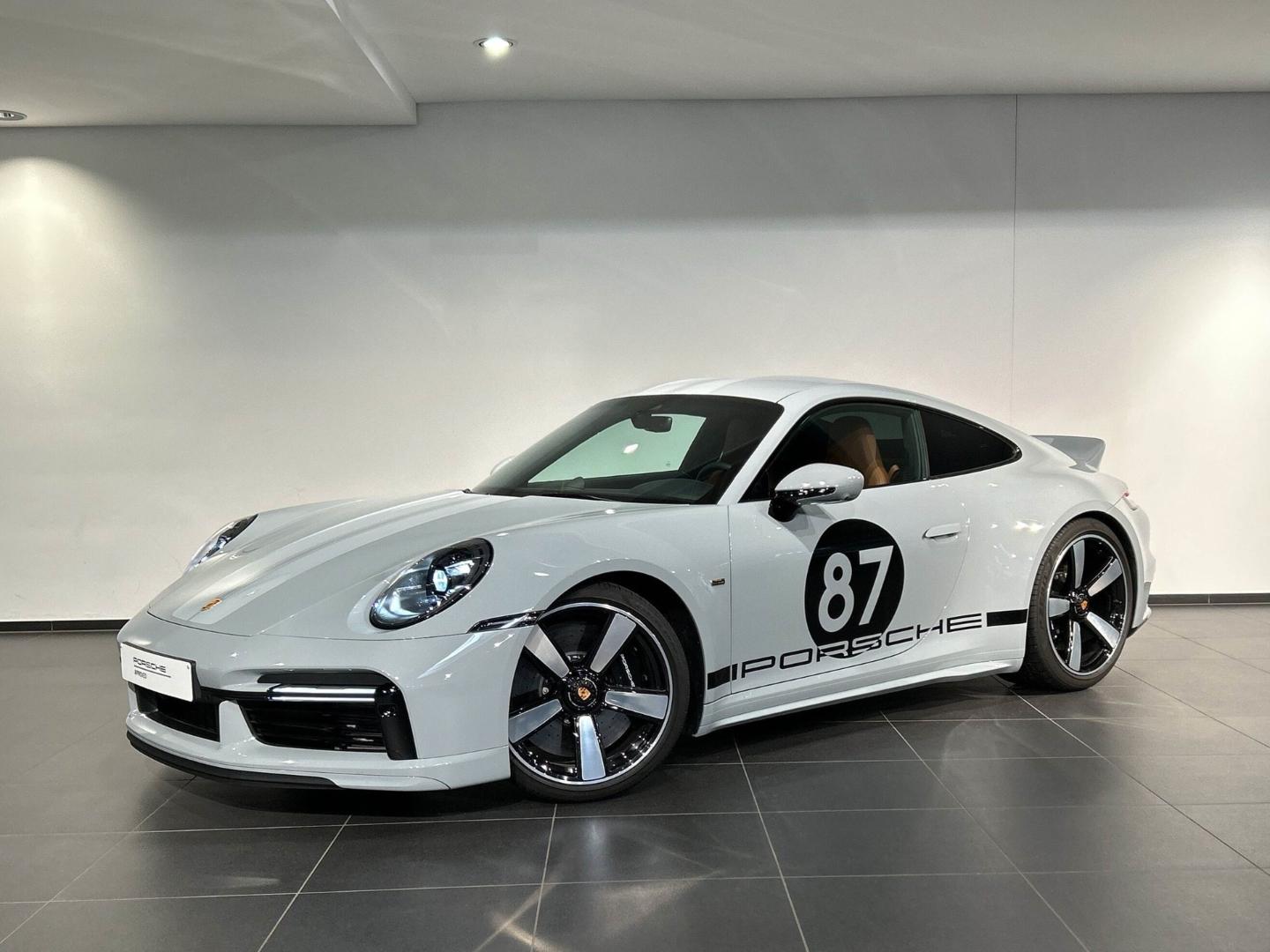 Porsche 992 911 Sport Classic Burmester Surround-View