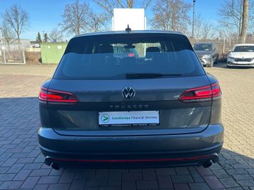 Volkswagen Touareg - 9