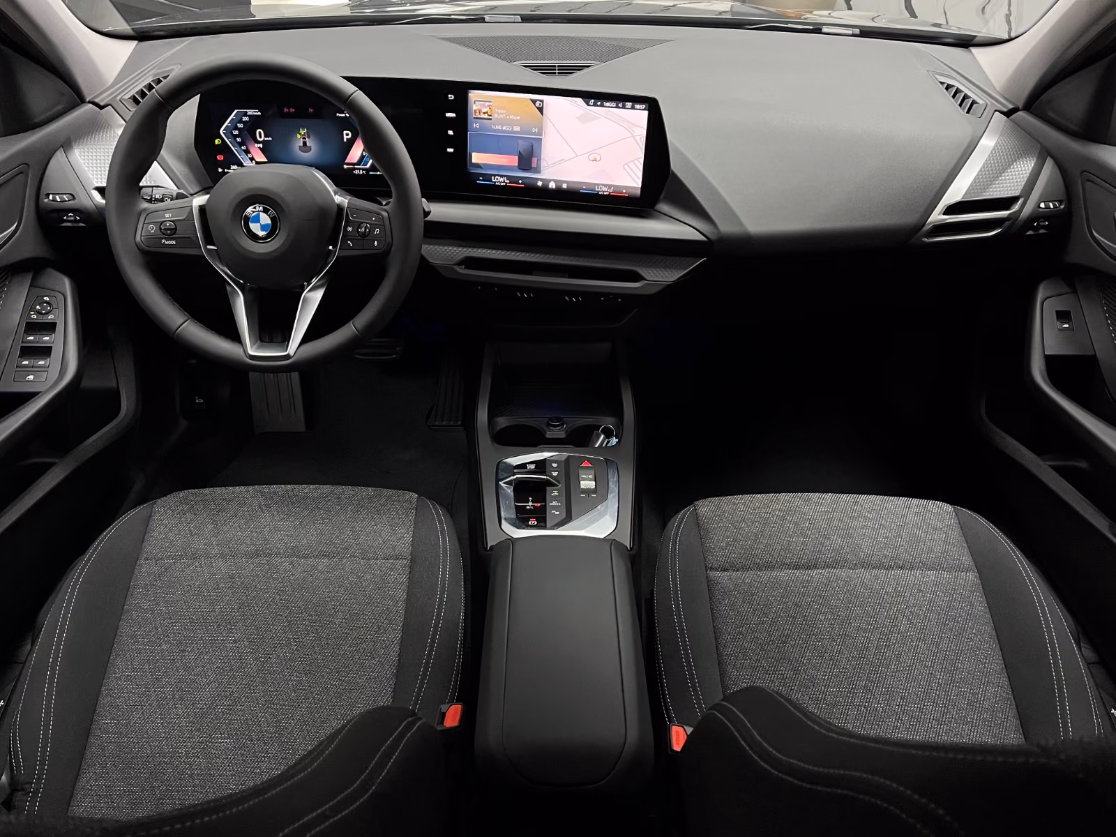 BMW 1 Series i Aut. *SHADOW LINE* LED*LIVE COCKPIT*KAMERA, миниатюра 8
