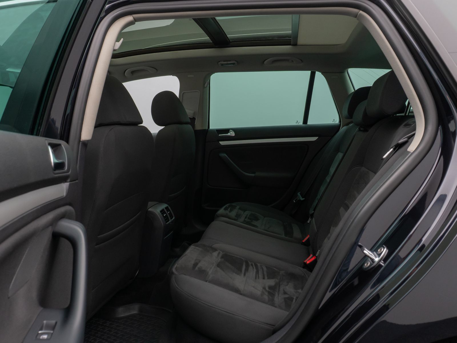 Fahrzeugabbildung Volkswagen Golf VI Variant Highline Kamera Panorama Bi-Xeno