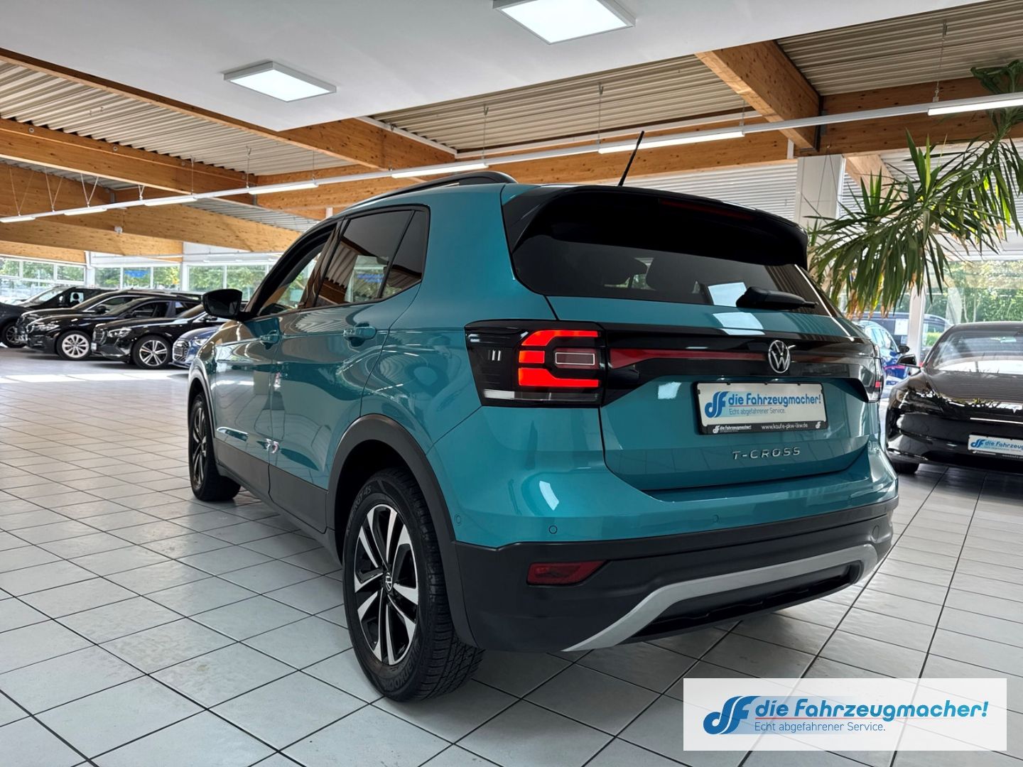 Fahrzeugabbildung Volkswagen T-Cross United 1.0 TSI Navi ACC Apple CarPlay An