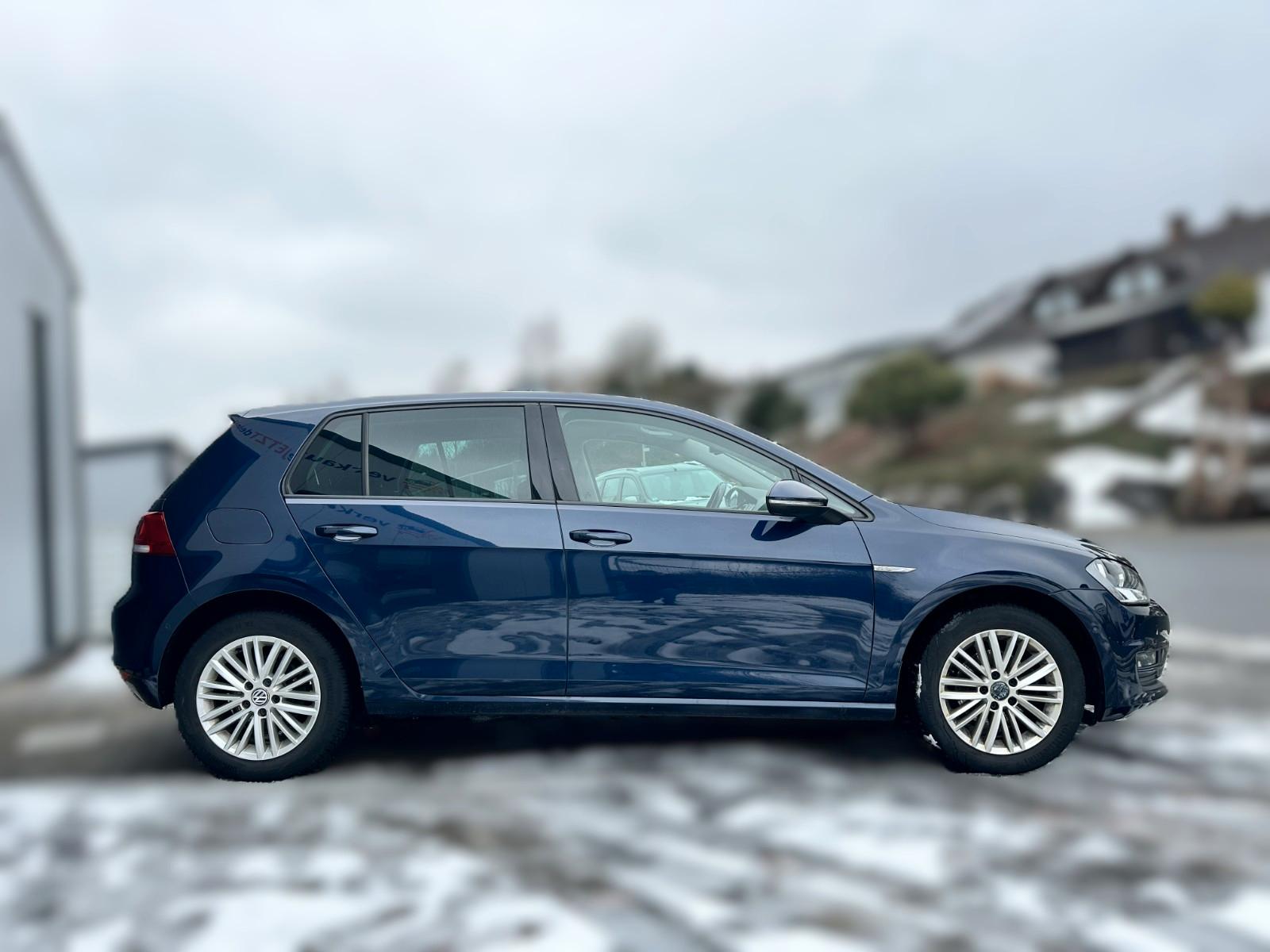 Volkswagen Golf 1.2 TSI CUP BMT TÜV NEU