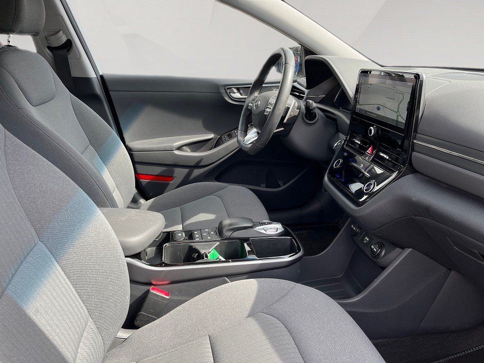 Fahrzeugabbildung Hyundai IONIQ Facelift Elektro TREND-Paket