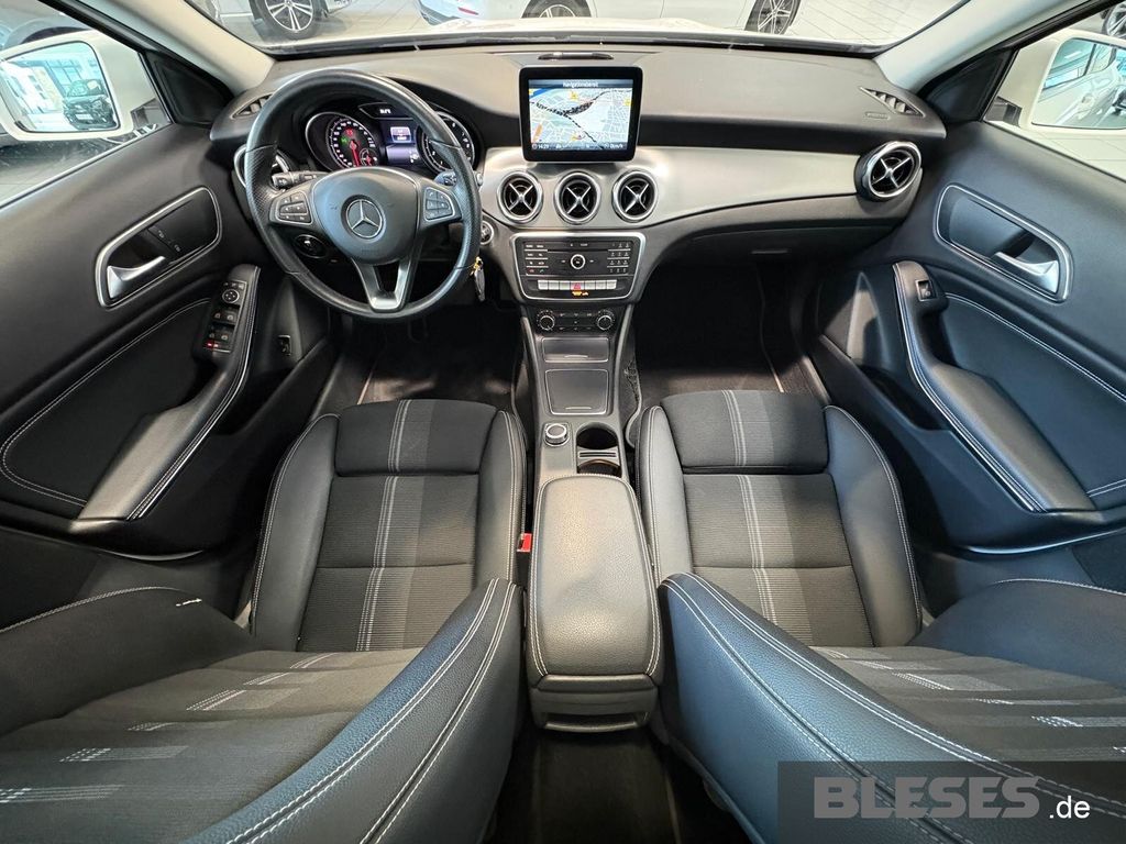 MERCEDES-BENZ GLA 200 – Bild 9