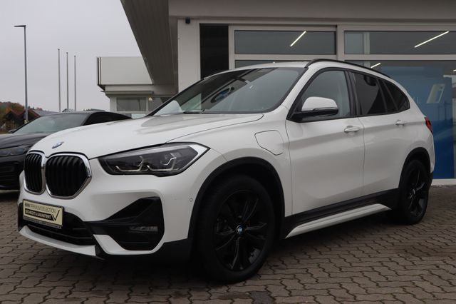 BMW X1 xDrive25e/Sport Line/DAB/LED/Pano.Dach/RFK