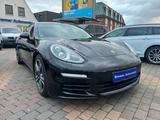 Porsche Panamera 3,0 Diesel ,Navi,Soft-Clos,20",360-Kame - graue Porsche Panamera