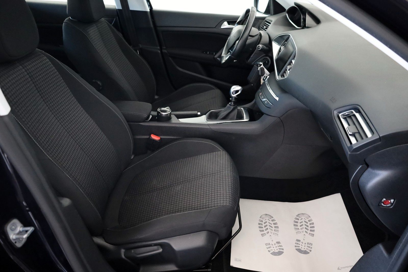 Fahrzeugabbildung Peugeot 308 Active Navi,SH,PDC,Kamera,SR+WR