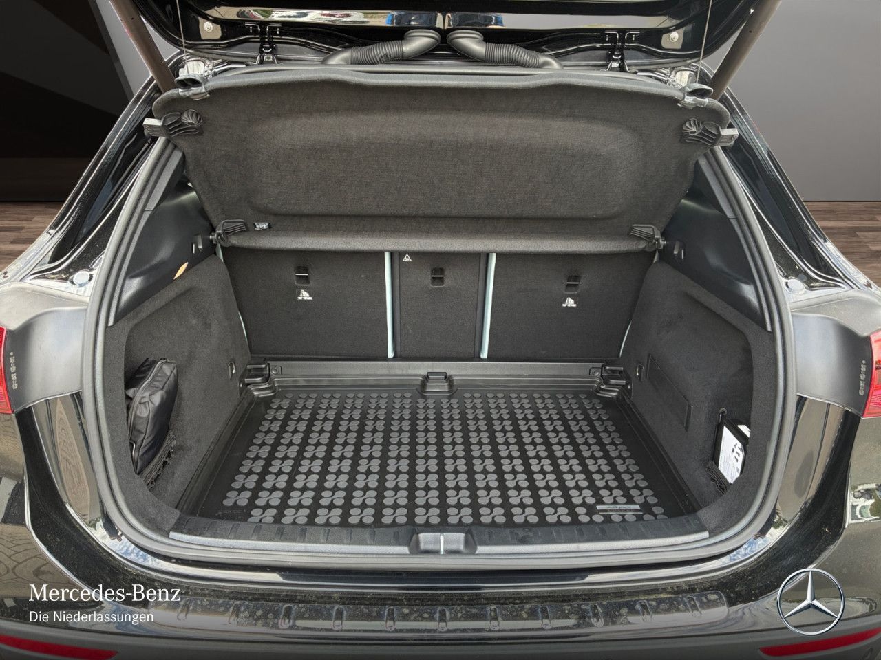 Mercedes-Benz GLA 200 Progressive/Adv/Kamera/LED/EasyPack/ foto 20