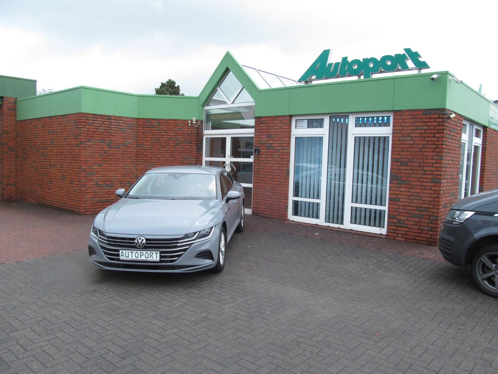 VW Arteon  2,0 TDI, DSG, 1 Hd, 2.700KM, Neuwertig