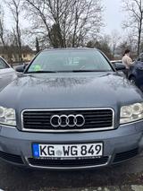 Audi A4 2.0 - - Audi A4 aus 2002: 2.0