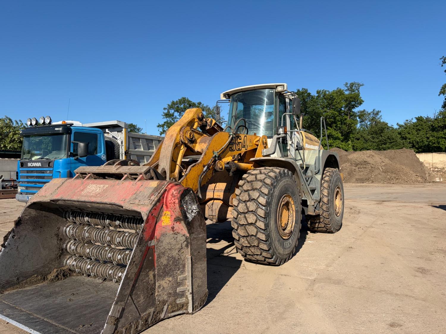 Liebherr L564