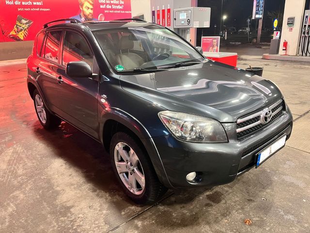 Toyota RAV 4 2.2-l-D-CAT 4x4 Executive