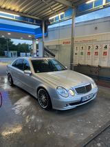 Mercedes-Benz E 280 AVANTGARDE W211 l Memory* FOX* Tief*  PDC* - gebrauchte Mercedes-Benz E 280 aus dem Jahr 2005