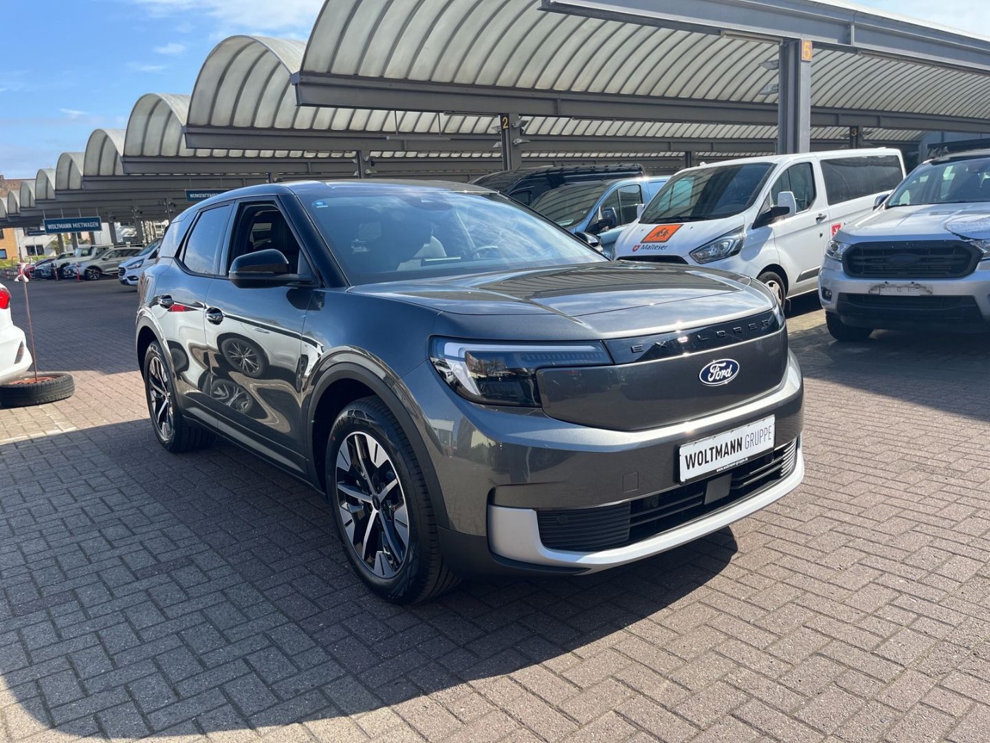 Fahrzeugabbildung Ford Explorer Extended Range RWD 77kWh 286PS Automati