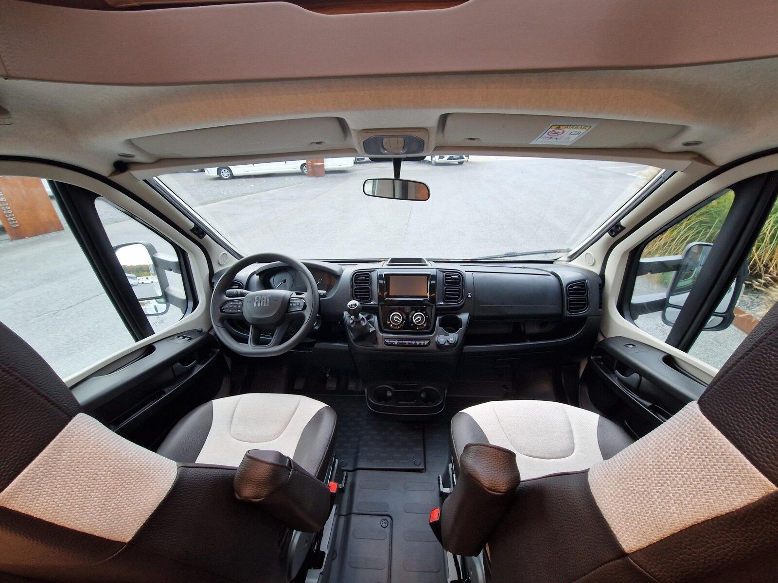 Fahrzeugabbildung Weinsberg CaraCompact EDITION PEPPER 600 MEG