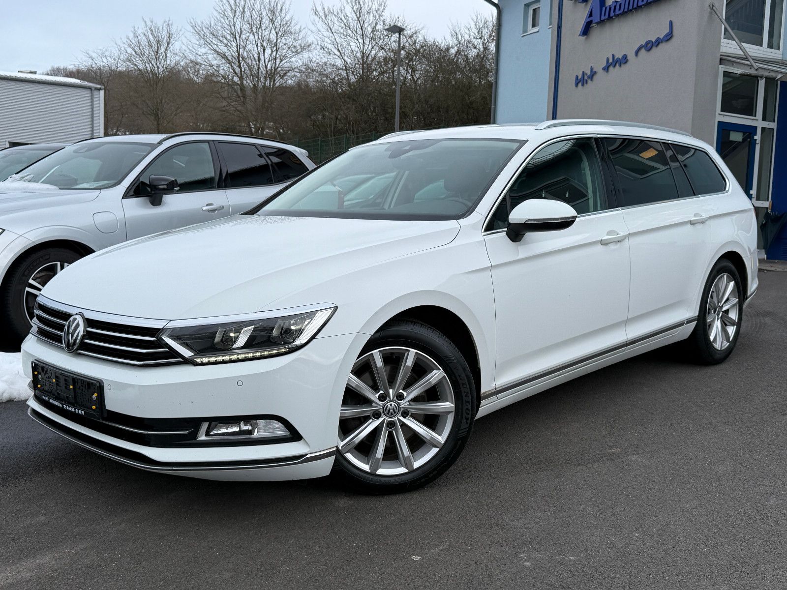 VW Passat Highline DSG ACC AHK DCC LED Kamera Sthz