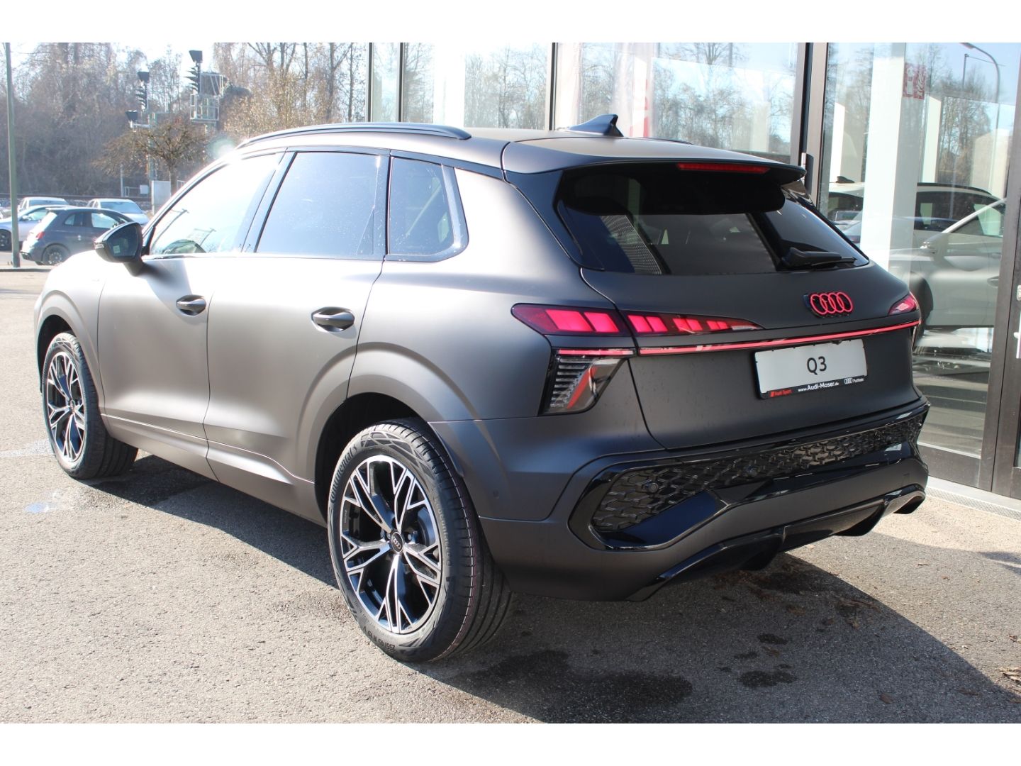 Q3 qu.Str. S-Line*Tech+*Black*Matt*Leder*Sofort!